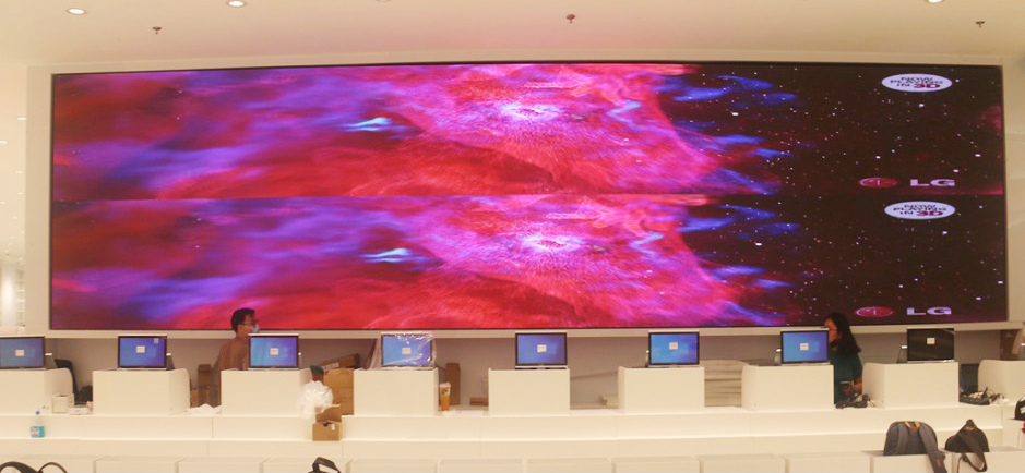 Miniso Jakarta Videotron P2.5 Indoor