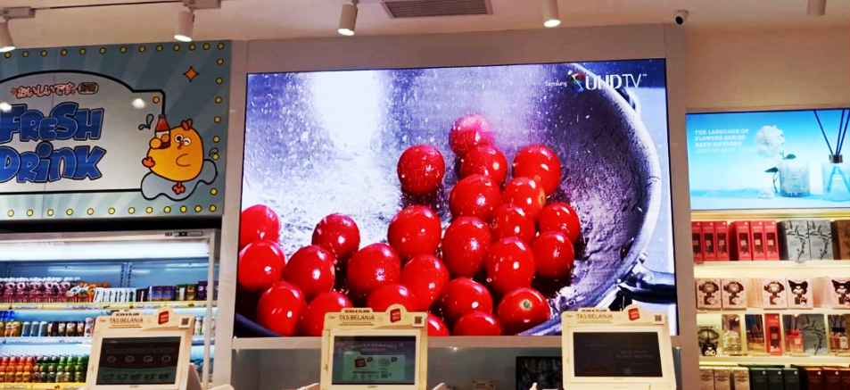P2.5 Indoor Videotron Miniso Pantai Indah Kapuk